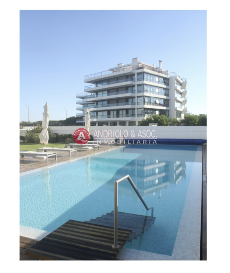 Apartamento en primera línea  - AND8861A