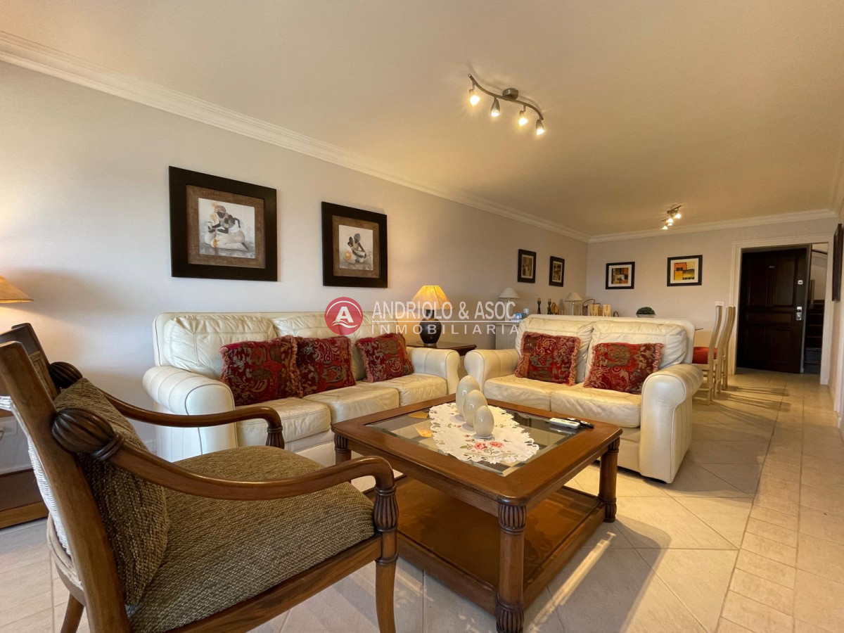 Apartamento en Punta del Este - AND10252A