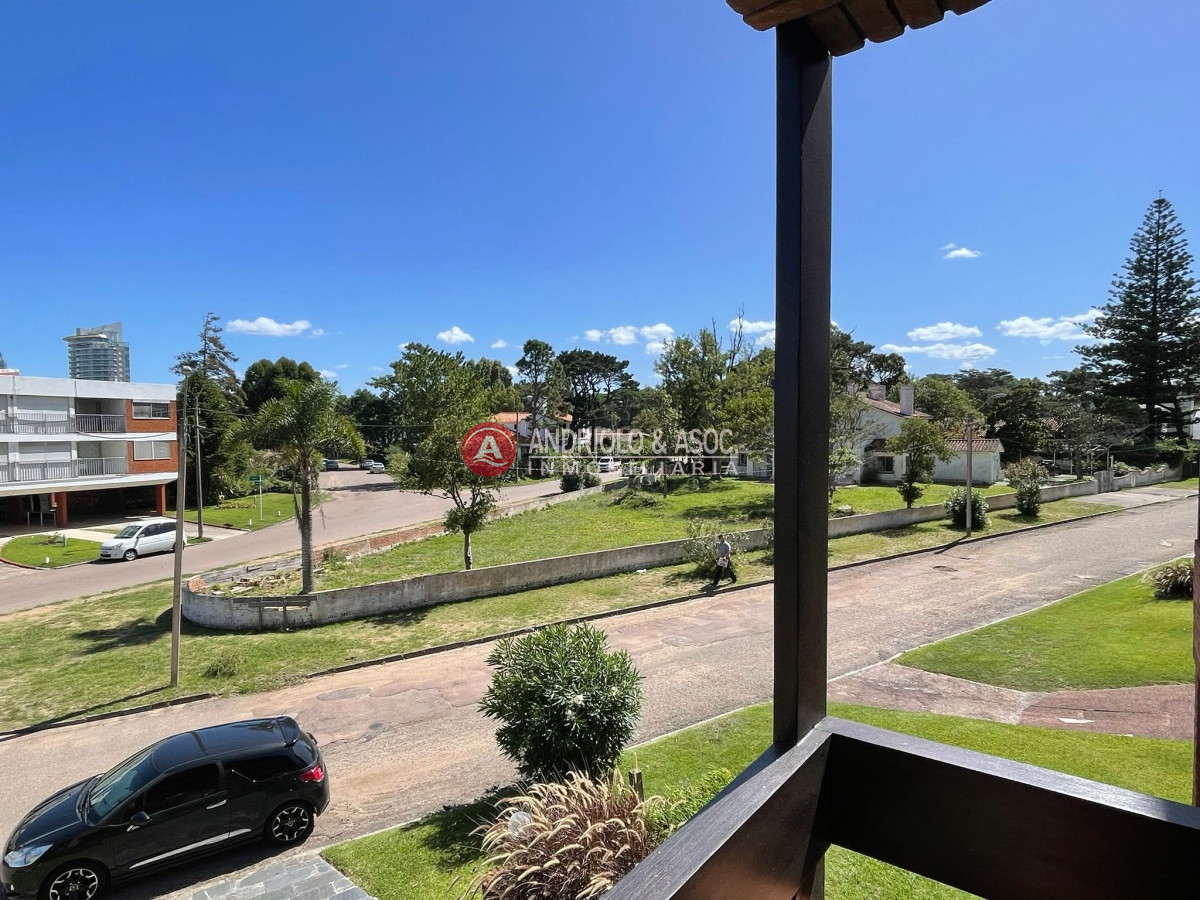 Apartamento ID.9041 - Apartamento en Punta del Este en alquiler anual 