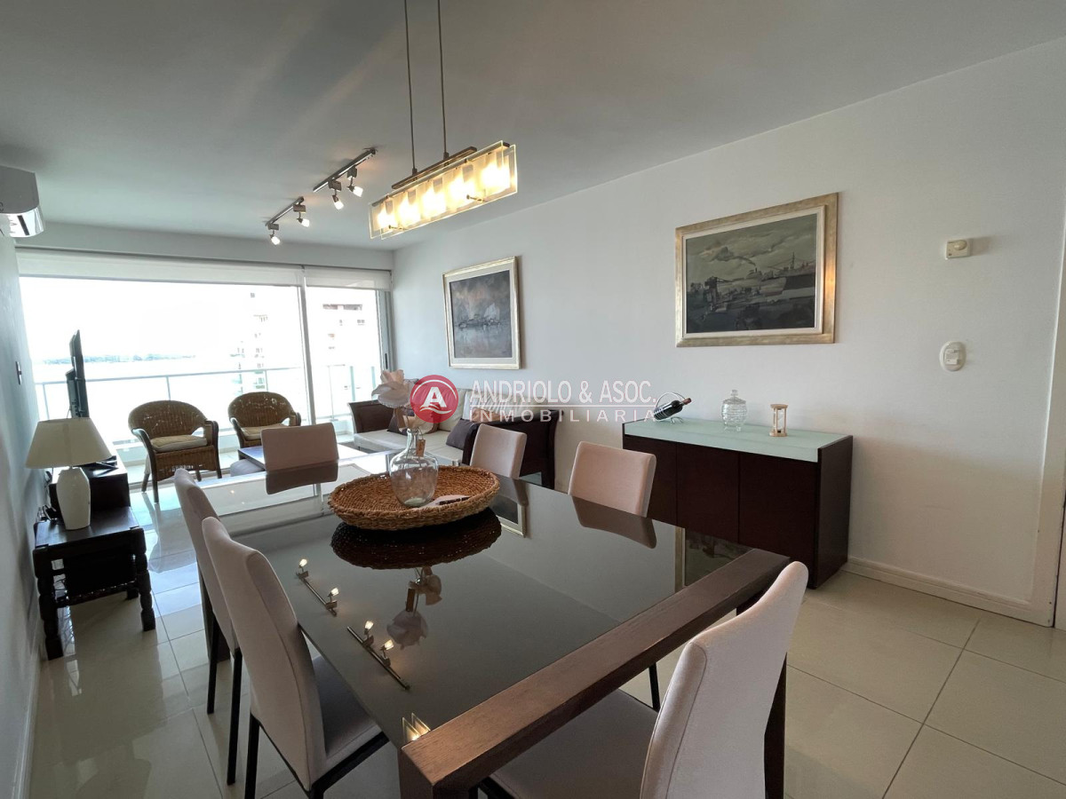 Apartamento en Punta del Este - AND10249A