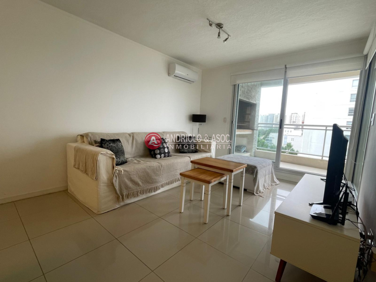 Apartamento en Punta del Este  - AND10626A
