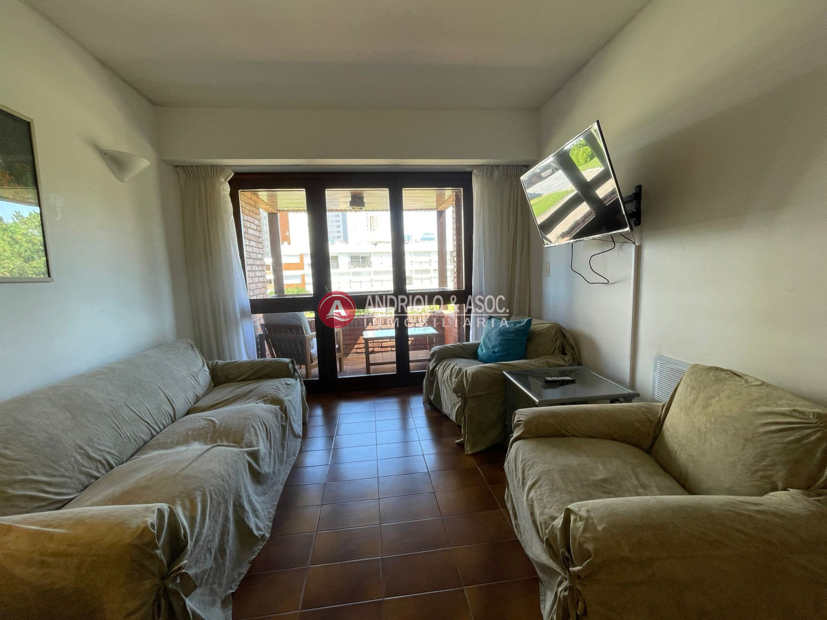 Apartamento ID.9041 - Apartamento en Punta del Este en alquiler anual 