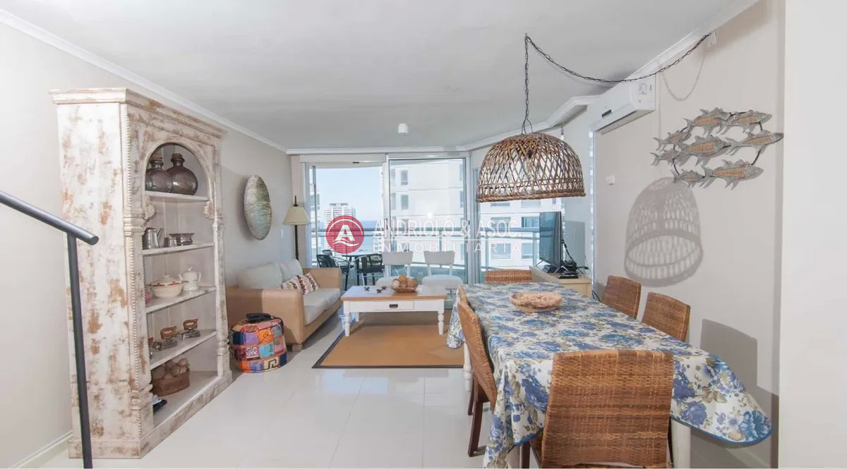 Apartamento ID.6750 - pent house en torre con todos los servicios