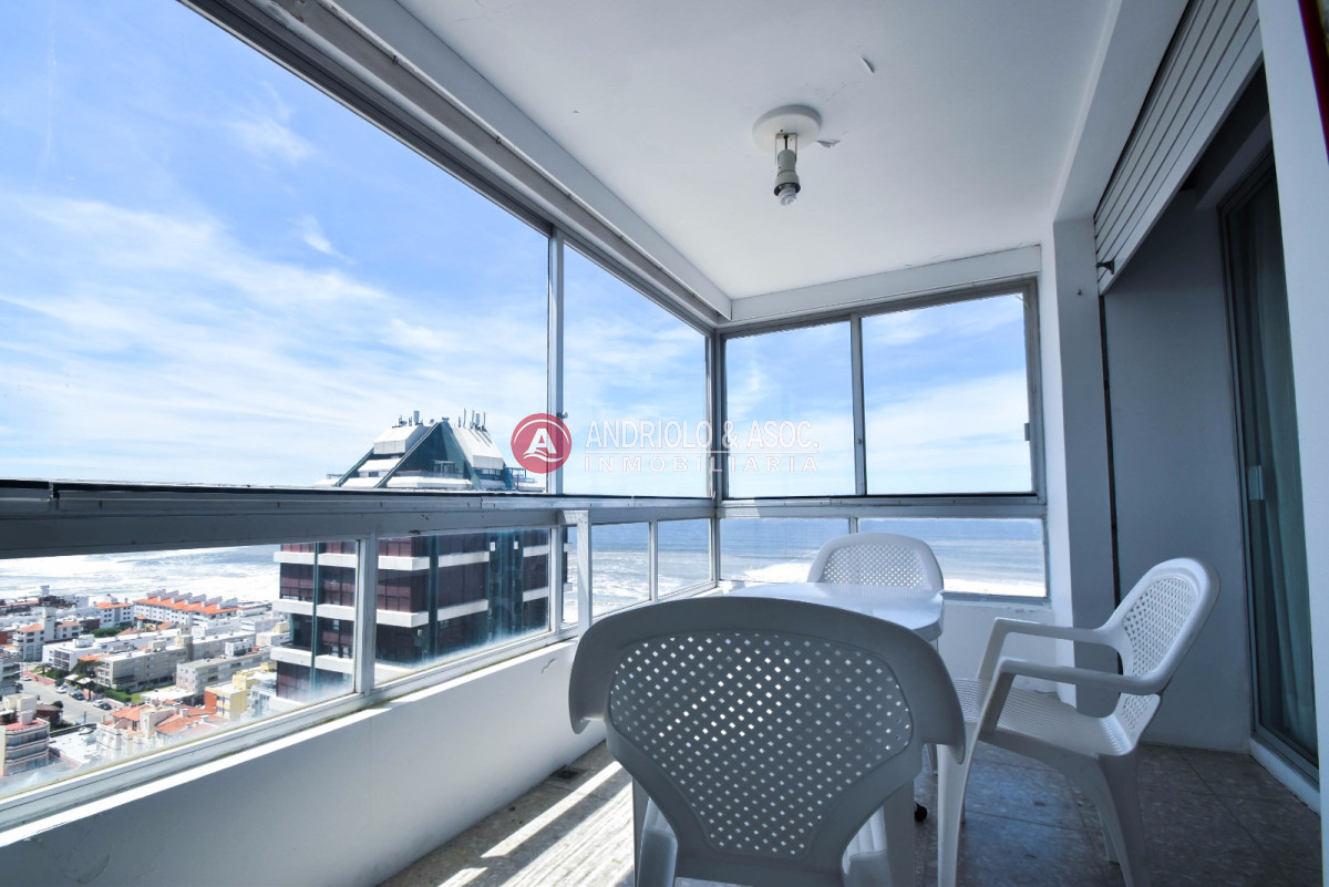 Apartamento ID.4044 - piso alto en Península, hermosa vista 