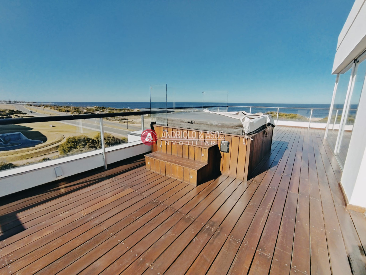Apartamento ID.285 - ALQUILER POR TEMPORADA HERMOSO APARTAMENTO DUPLEX PRIMERA LINEA BRAVA