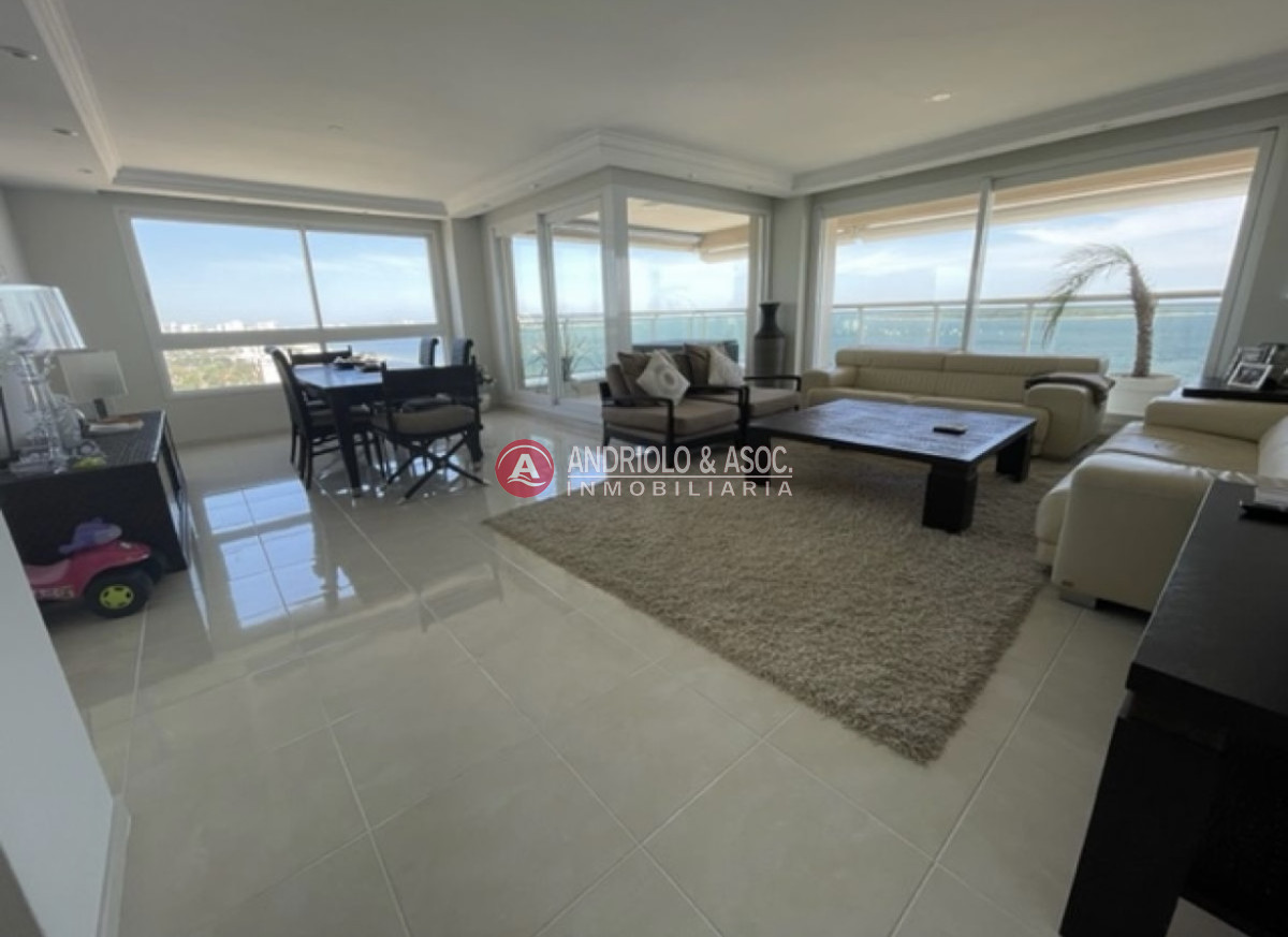 Apartamento en primera línea  - AND8859A