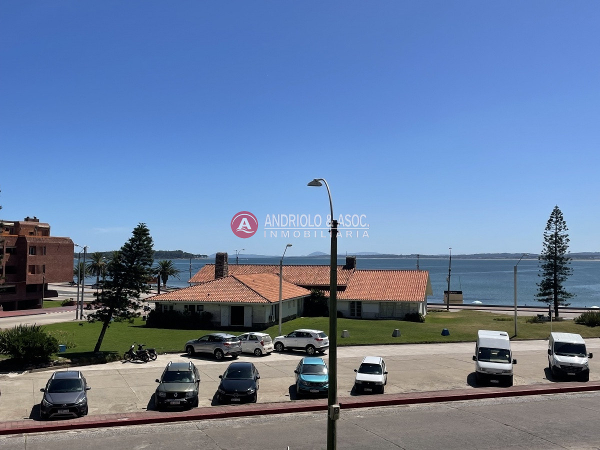 Apartamento ID.8410 -  hermosa propiedad de 4 dormitorios, 5 baños y 3 suites 