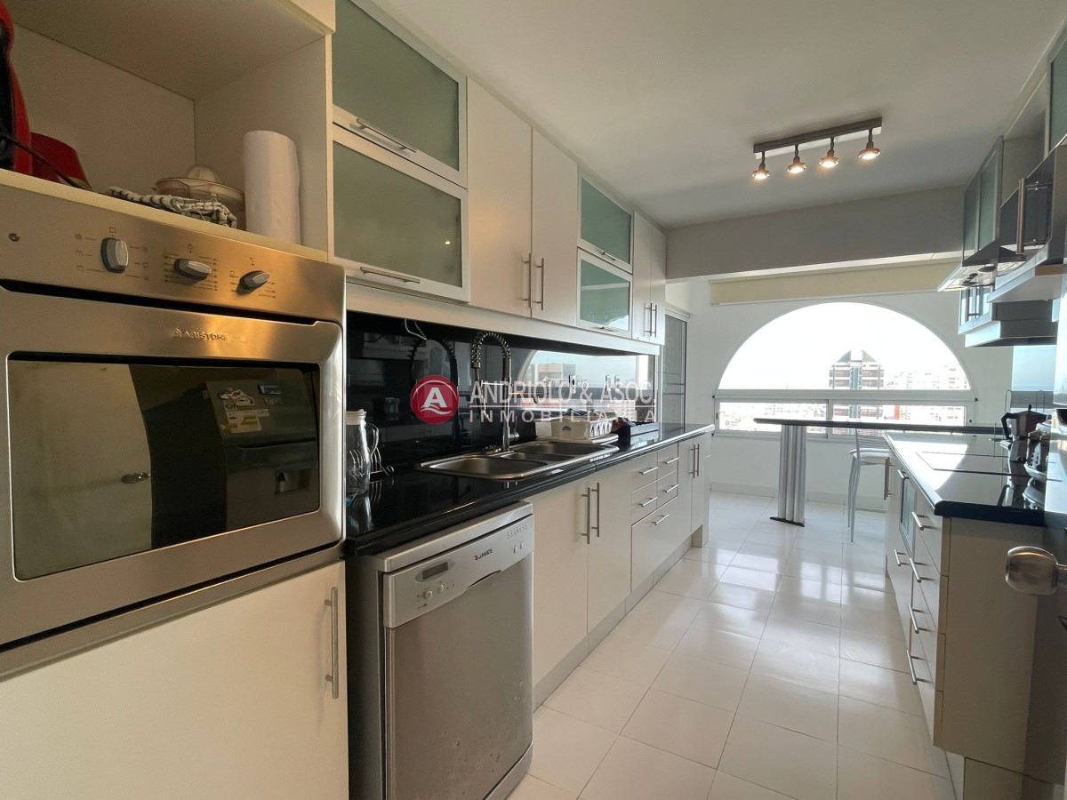 Apartamento ID.8589 - Gran apartamento en Punta del este 