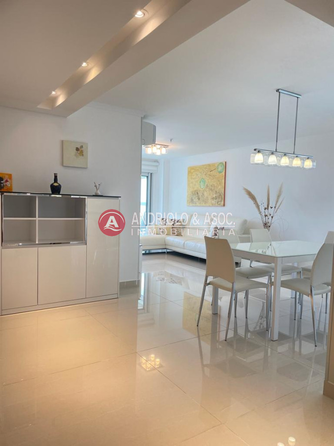 Apartamento ID.8531 - Oportunidad en torre de categoría 