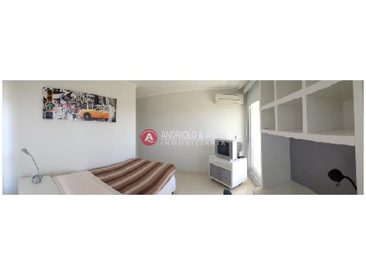 Apartamento ID.480 - primera linea de playa mansa, hermosa vista al mar y a la bahía de punta del este 