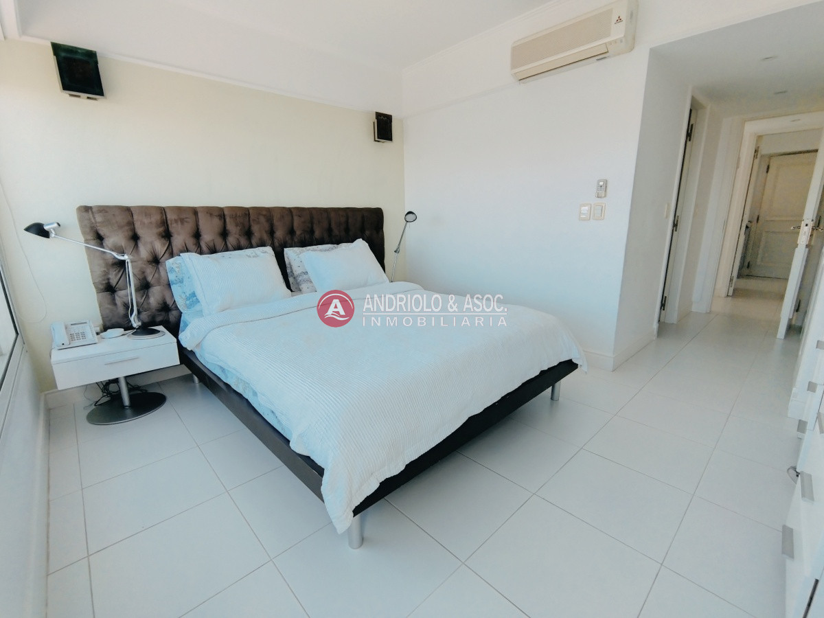 Apartamento ID.309 - ALQUILER HERMOSO DUPLEX EN PRIMERA LINEA BRAVA