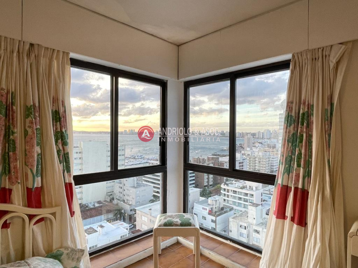 Apartamento ID.8571 - Apartamento en torre de categoría 