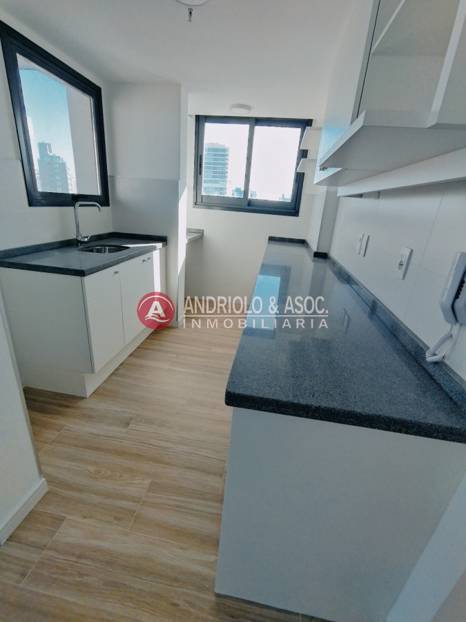 Apartamento ID.8111 - VENTA DE APARTAMENTO 2 DORMITORIOS, 2 BAÑOS CON VISTA Y A METROA DE PLAYA BRAVA