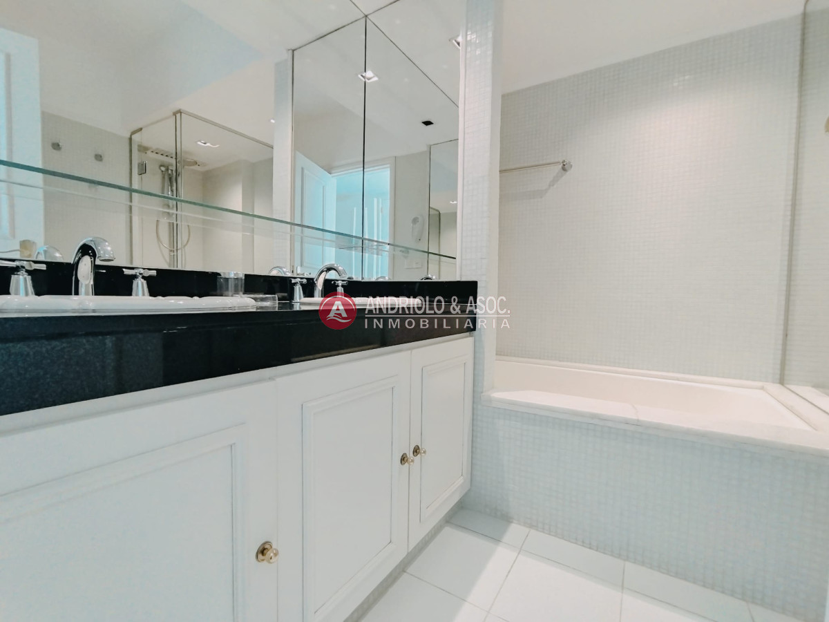 Apartamento ID.285 - ALQUILER POR TEMPORADA HERMOSO APARTAMENTO DUPLEX PRIMERA LINEA BRAVA