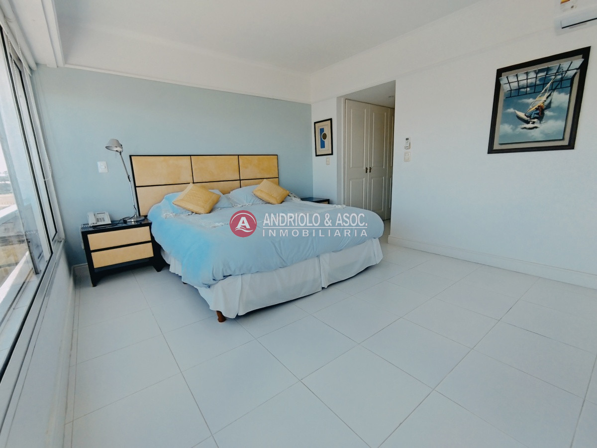 Apartamento ID.309 - ALQUILER HERMOSO DUPLEX EN PRIMERA LINEA BRAVA