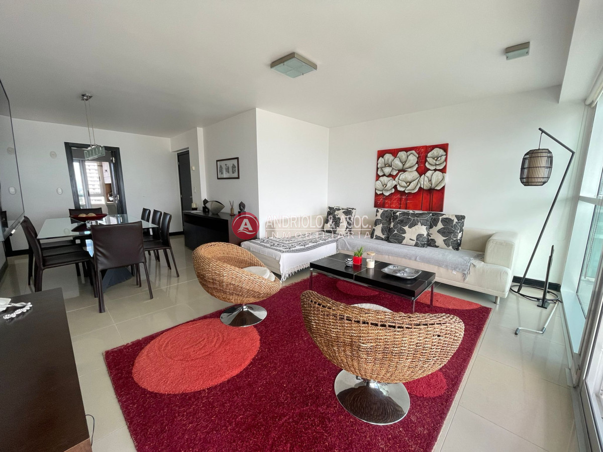 Apartamento ID.9817 - Apartamento en Punta del Este 