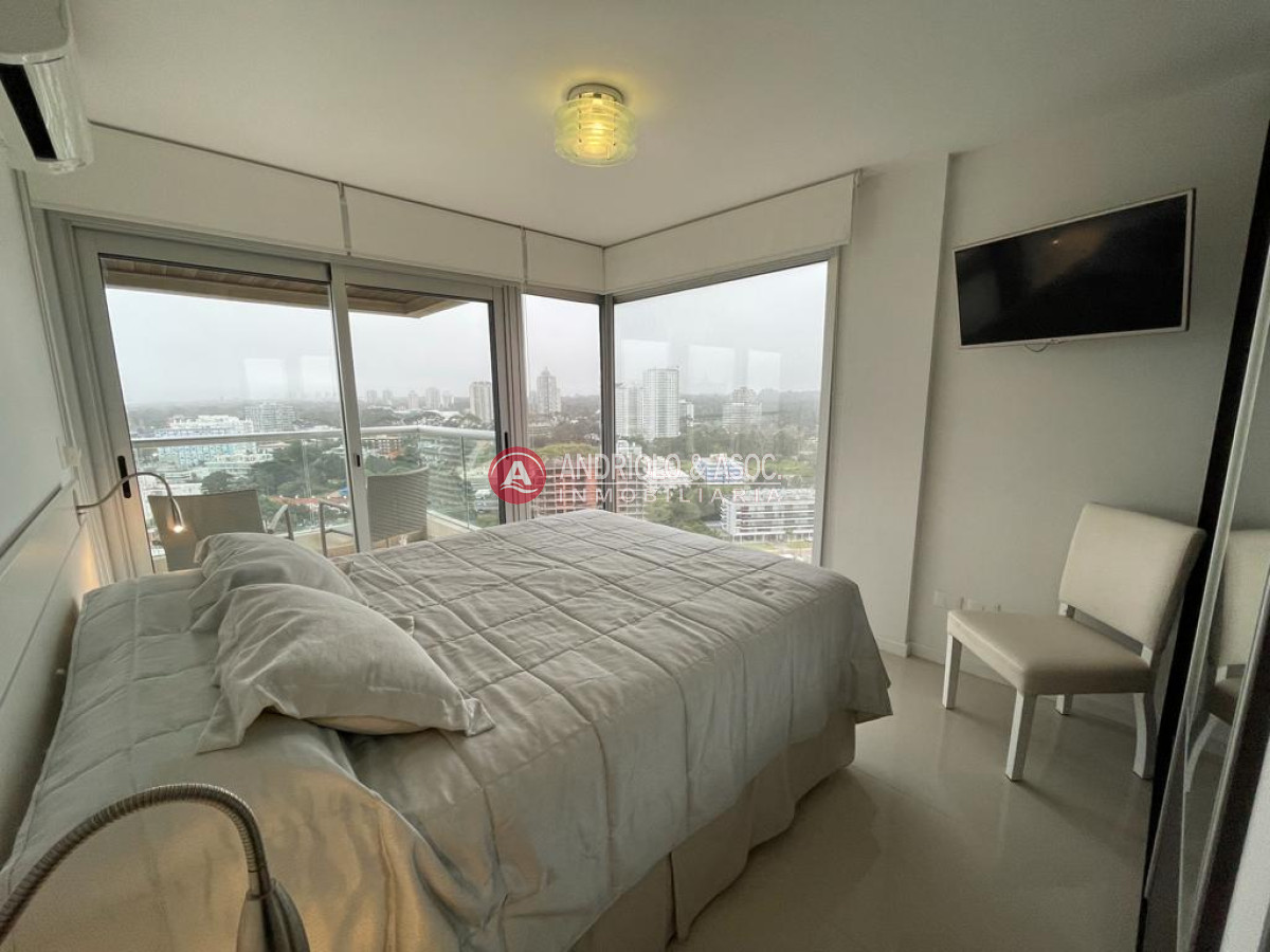 Apartamento ID.8106 - Apartamento en oportunidad en torre de categoría 