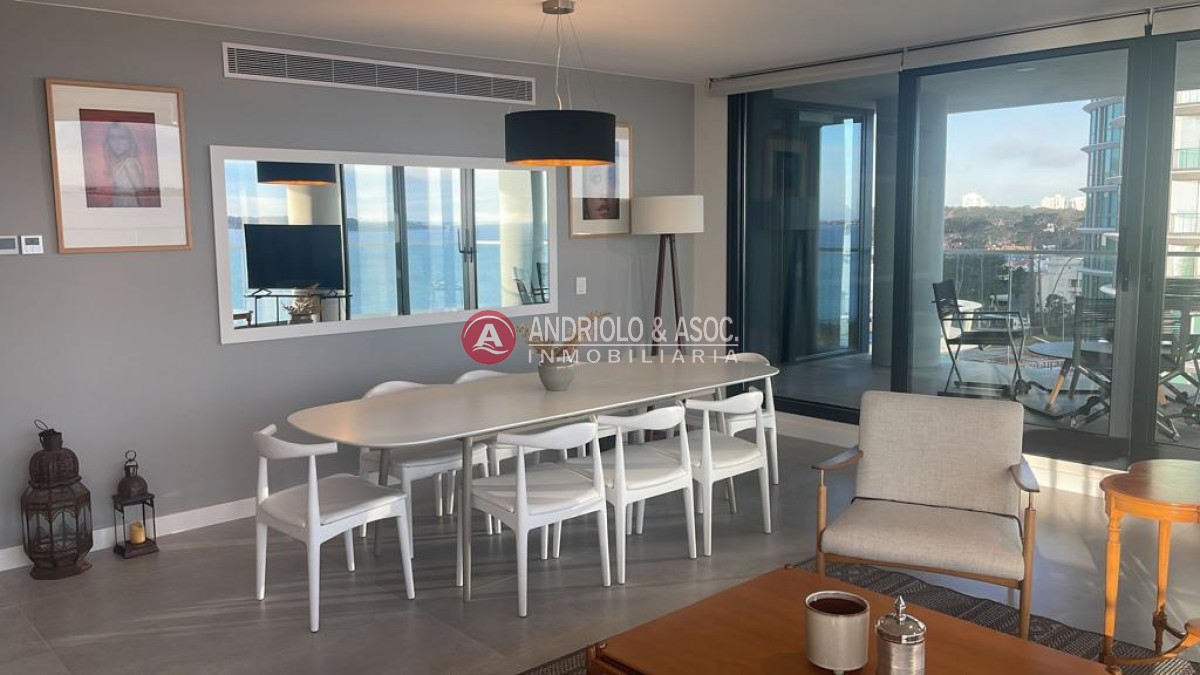 Apartamento en Punta del este  - AND8821A