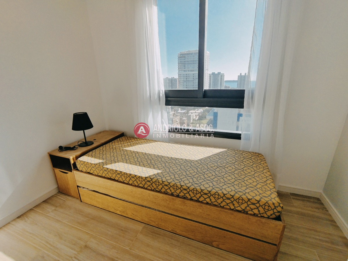Apartamento ID.8111 - VENTA DE APARTAMENTO 2 DORMITORIOS, 2 BAÑOS CON VISTA Y A METROA DE PLAYA BRAVA