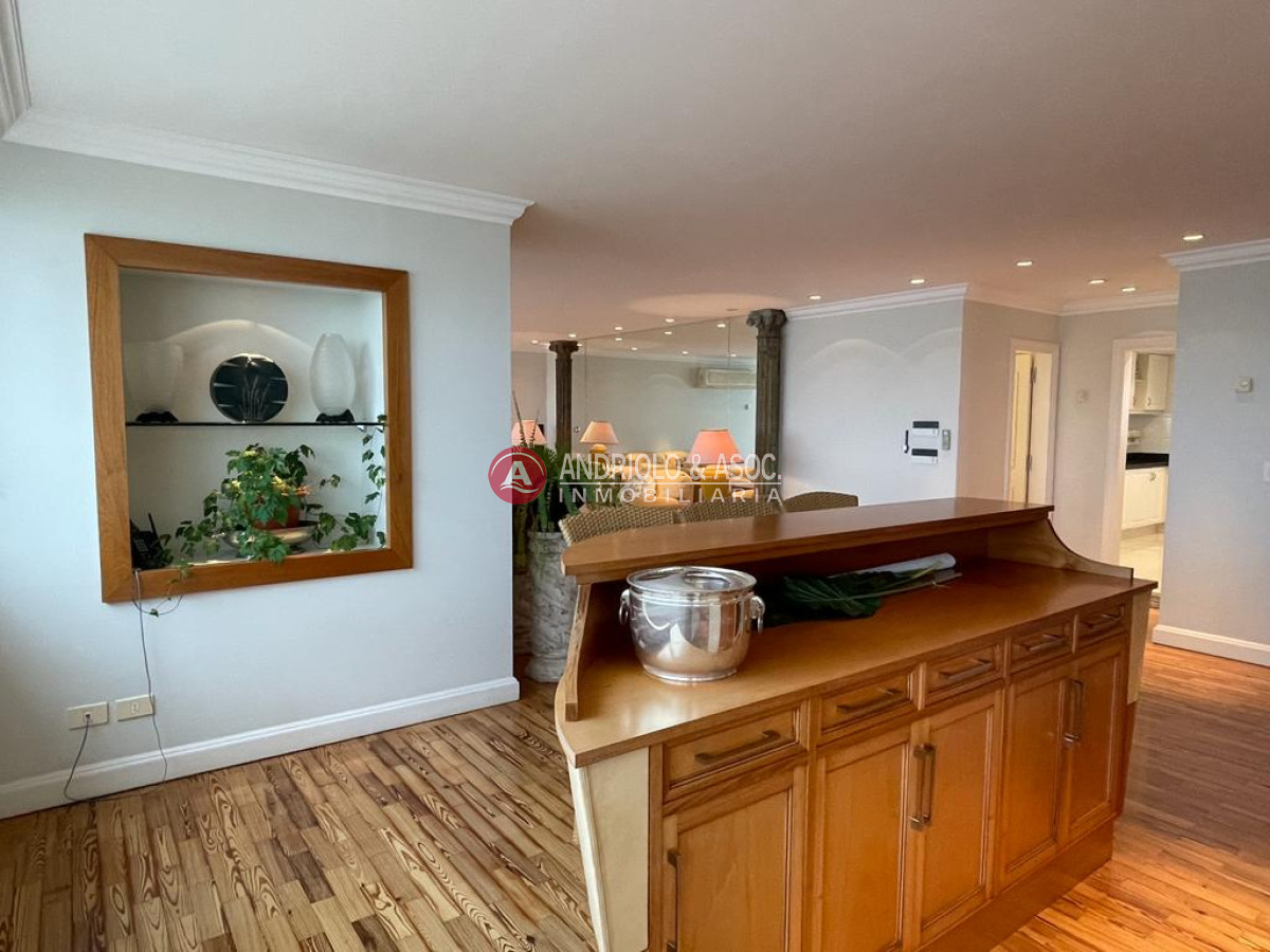Apartamento ID.8793 - Penthouse en primera línea  