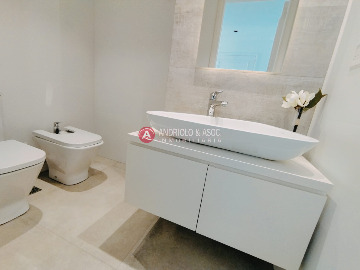 Apartamento ID.285 - ALQUILER POR TEMPORADA HERMOSO APARTAMENTO DUPLEX PRIMERA LINEA BRAVA