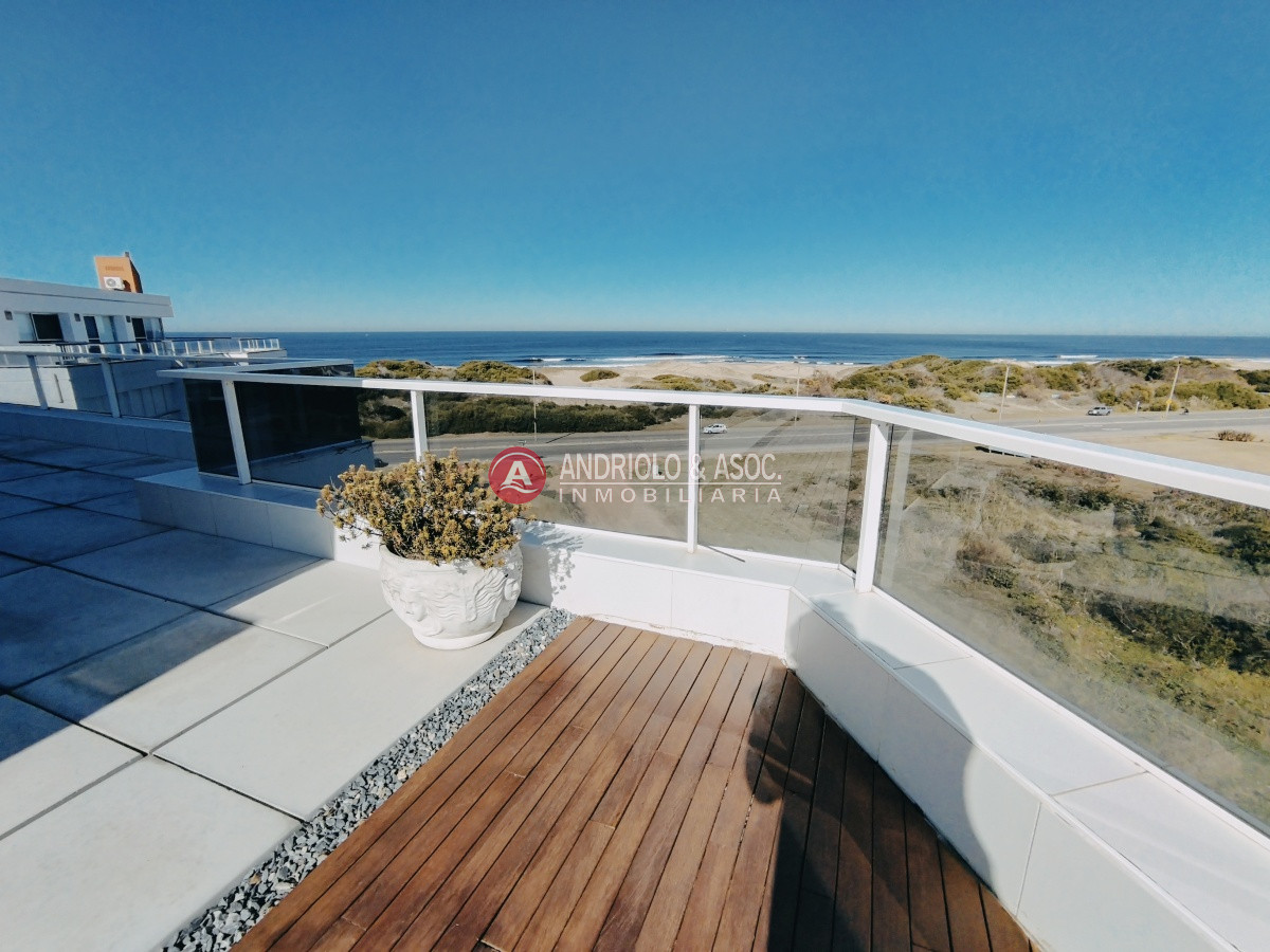 Apartamento ID.309 - ALQUILER HERMOSO DUPLEX EN PRIMERA LINEA BRAVA