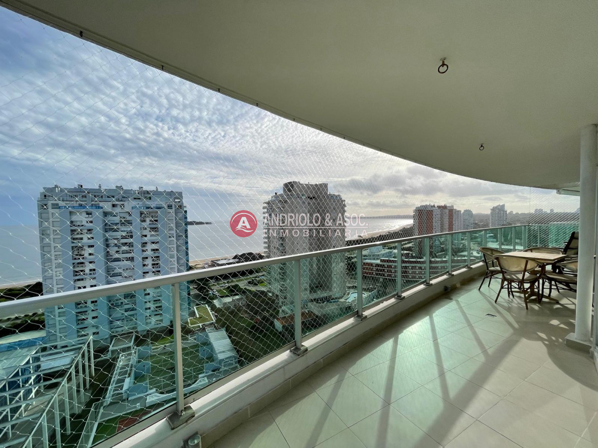 Apartamento ID.9745 - Apartamento en Punta del Este