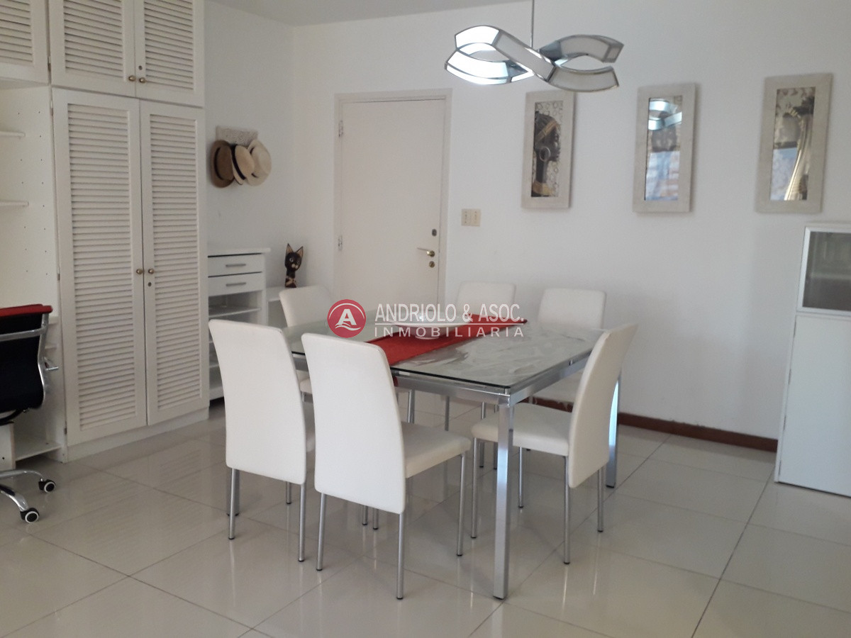 Apartamento ID.2264 - edificio a metros de playa brava 