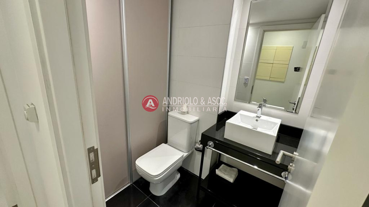 Apartamento ID.8871 - Apartamento en torre de categoría 