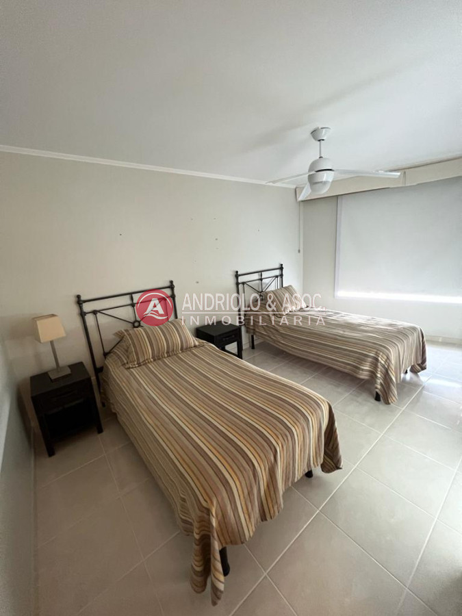 Apartamento ID.8819 - Apartamento en primera línea 