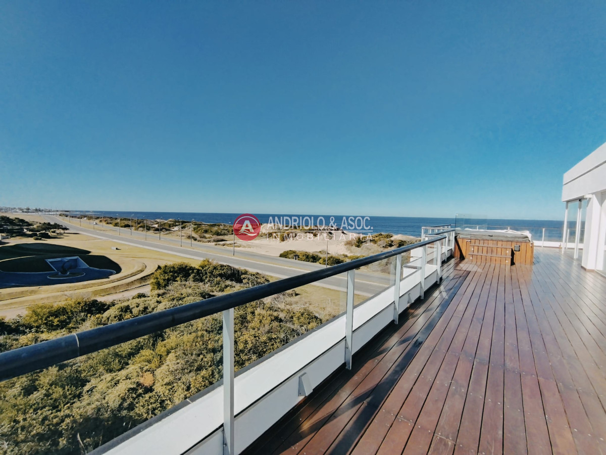Apartamento ID.285 - ALQUILER POR TEMPORADA HERMOSO APARTAMENTO DUPLEX PRIMERA LINEA BRAVA
