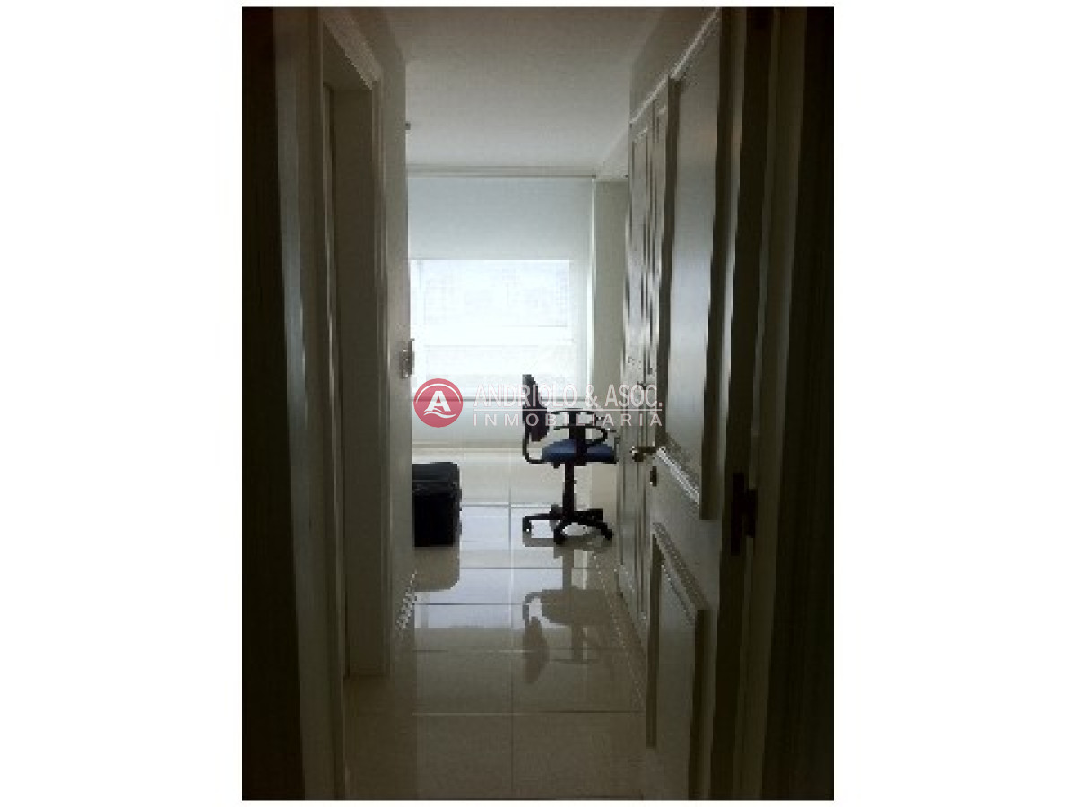 Apartamento ID.480 - primera linea de playa mansa, hermosa vista al mar y a la bahía de punta del este 