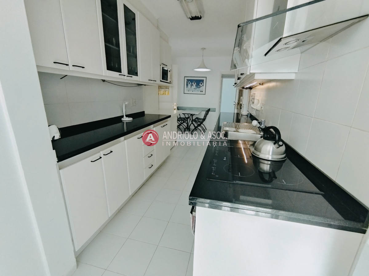 Apartamento ID.285 - ALQUILER POR TEMPORADA HERMOSO APARTAMENTO DUPLEX PRIMERA LINEA BRAVA