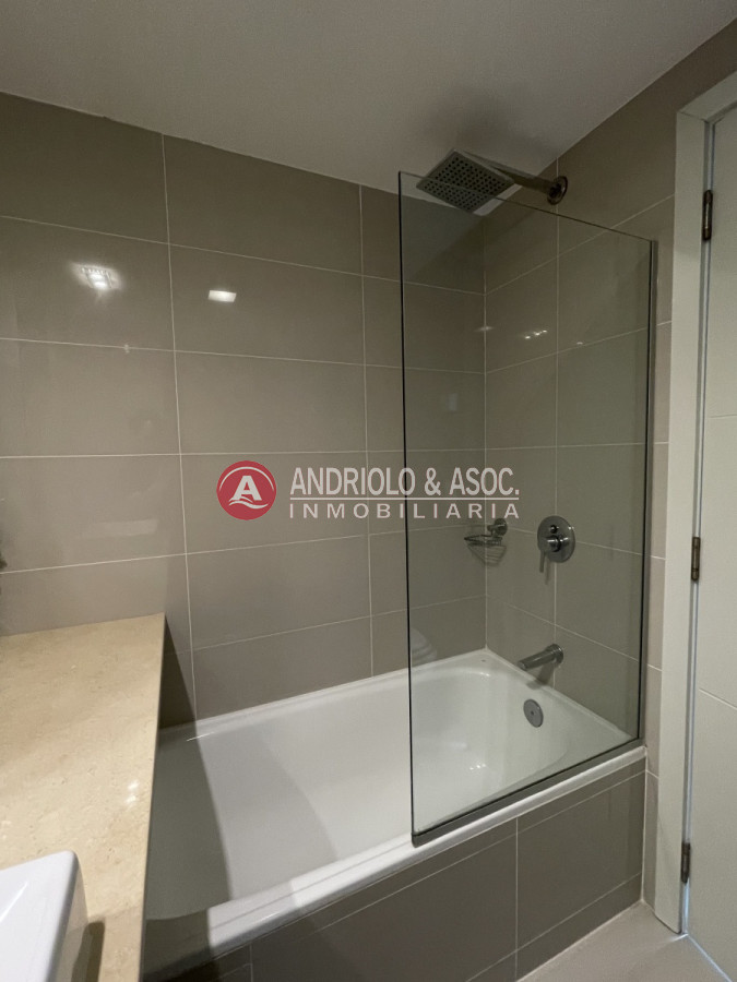 Apartamento ID.8467 - Apartamento en la mejor zona de Punta del este 