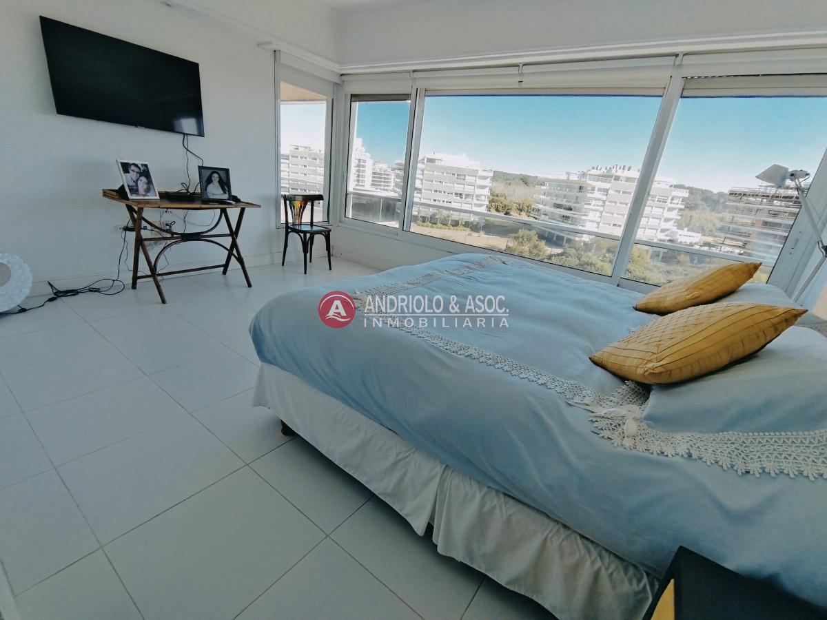 Apartamento ID.309 - ALQUILER HERMOSO DUPLEX EN PRIMERA LINEA BRAVA
