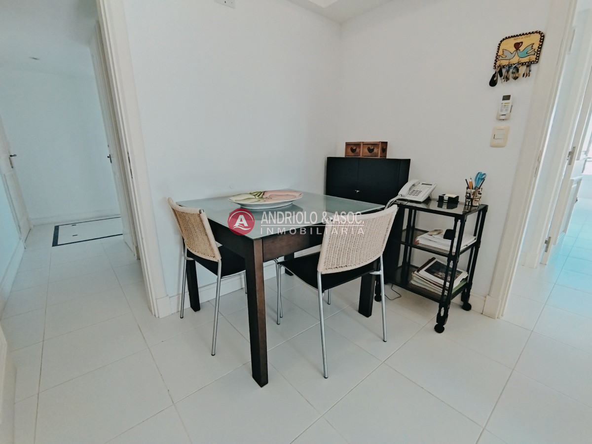 Apartamento ID.309 - ALQUILER HERMOSO DUPLEX EN PRIMERA LINEA BRAVA