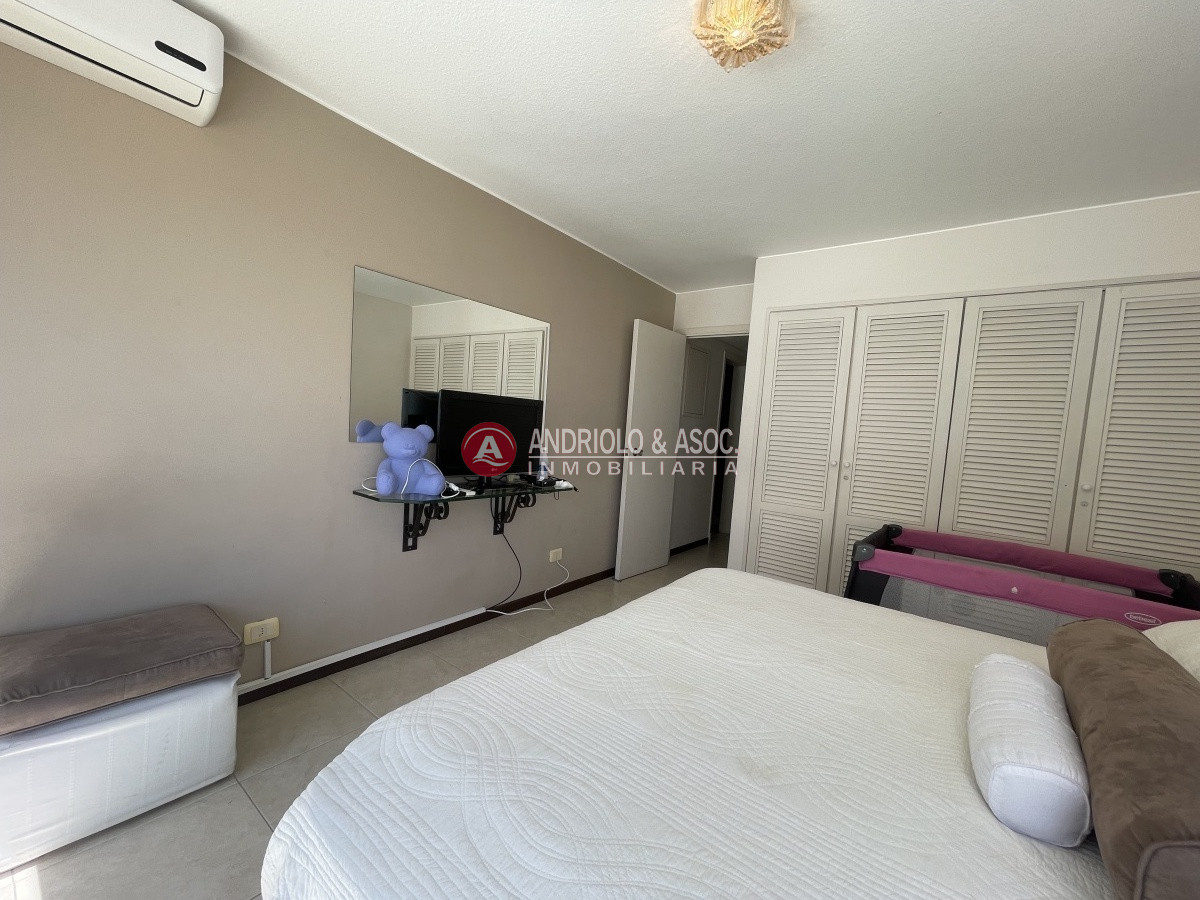 Apartamento ID.8410 -  hermosa propiedad de 4 dormitorios, 5 baños y 3 suites 