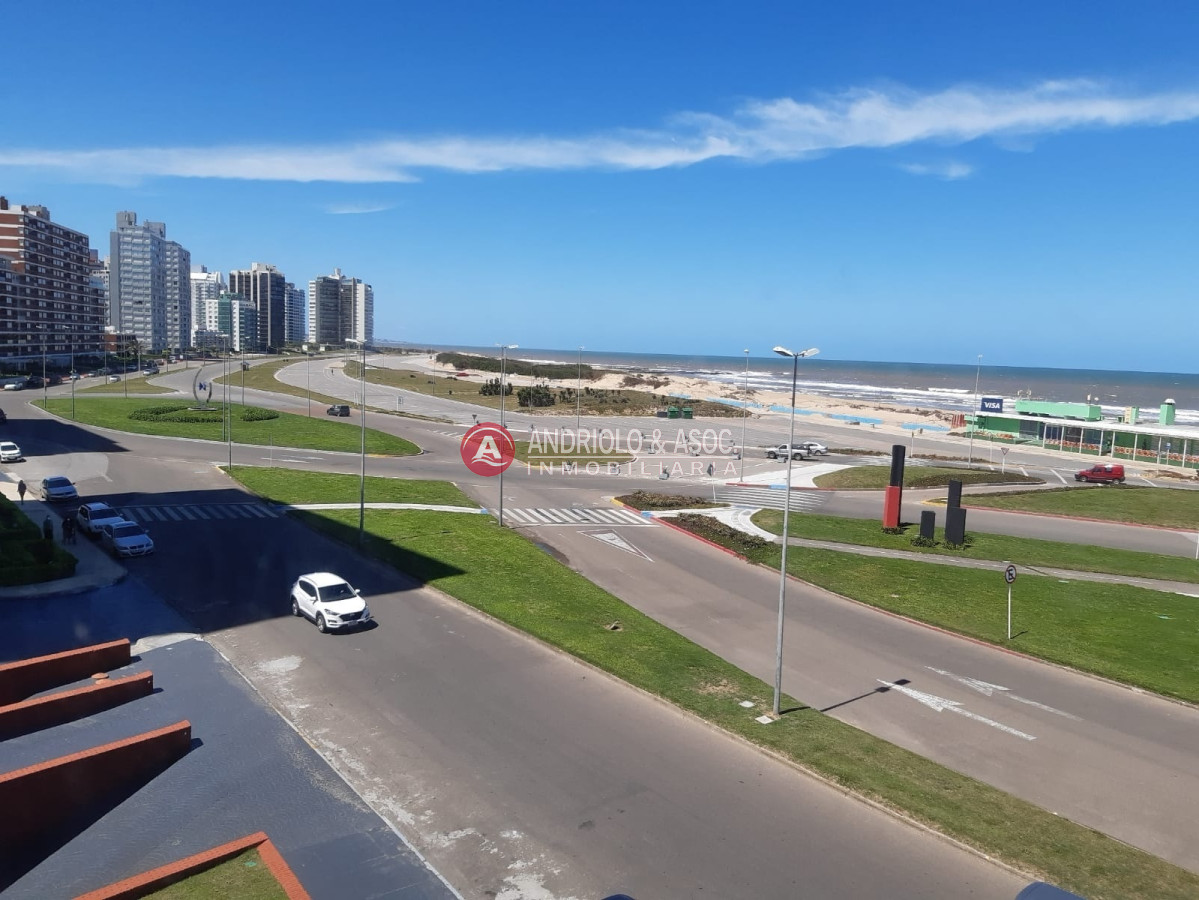 Apartamento ID.6705 - apartamento en venta y alquiler, parada 1 primera línea de playa brava 