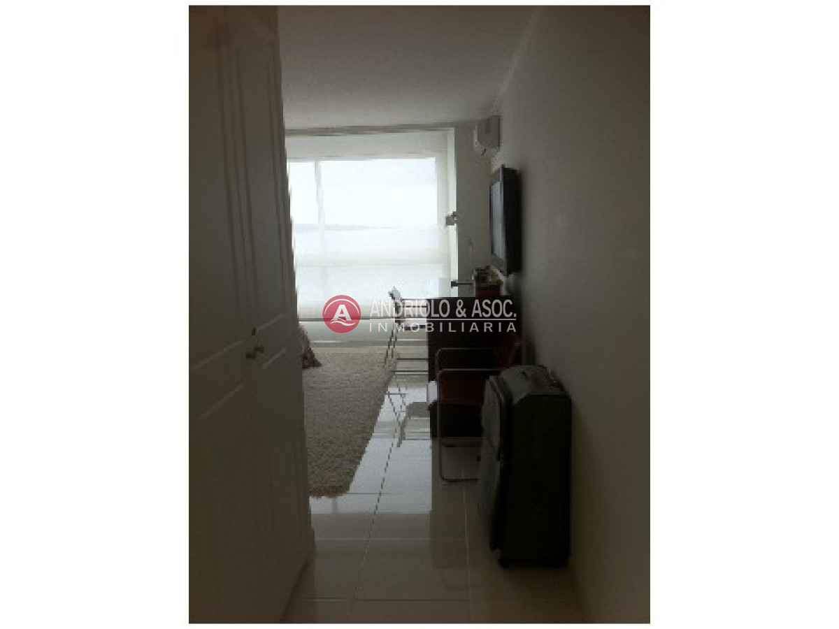 Apartamento ID.480 - primera linea de playa mansa, hermosa vista al mar y a la bahía de punta del este 
