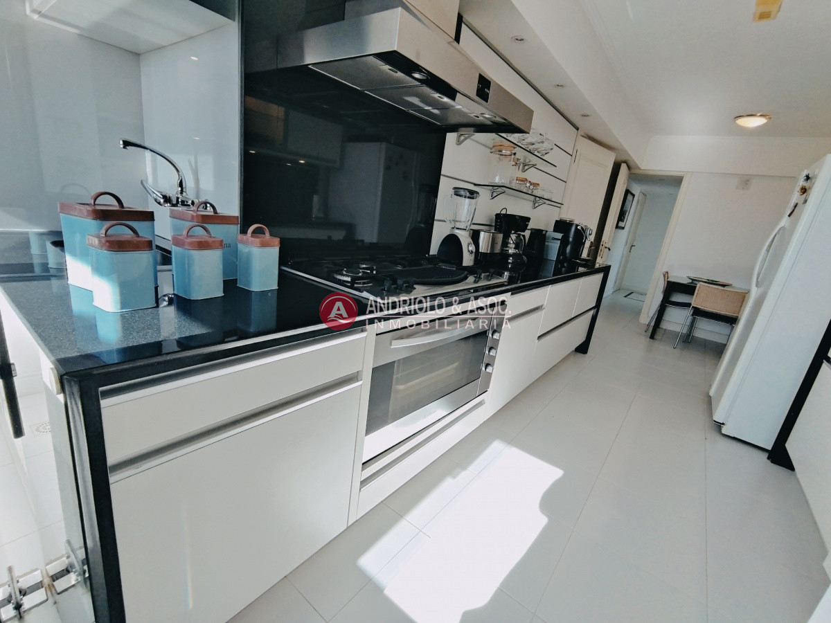 Apartamento ID.309 - ALQUILER HERMOSO DUPLEX EN PRIMERA LINEA BRAVA