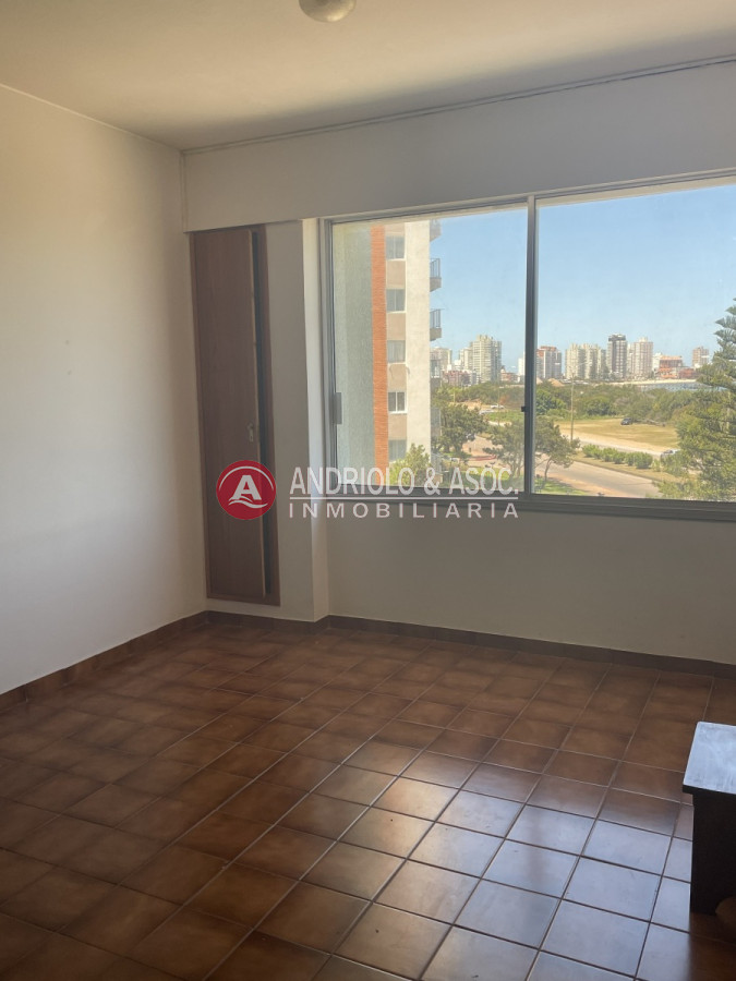 Apartamento ID.8330 - Apartamento en Punta del Este, Mansa