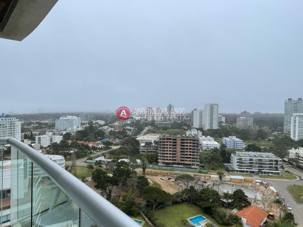 Apartamento ID.8106 - Apartamento en oportunidad en torre de categoría 