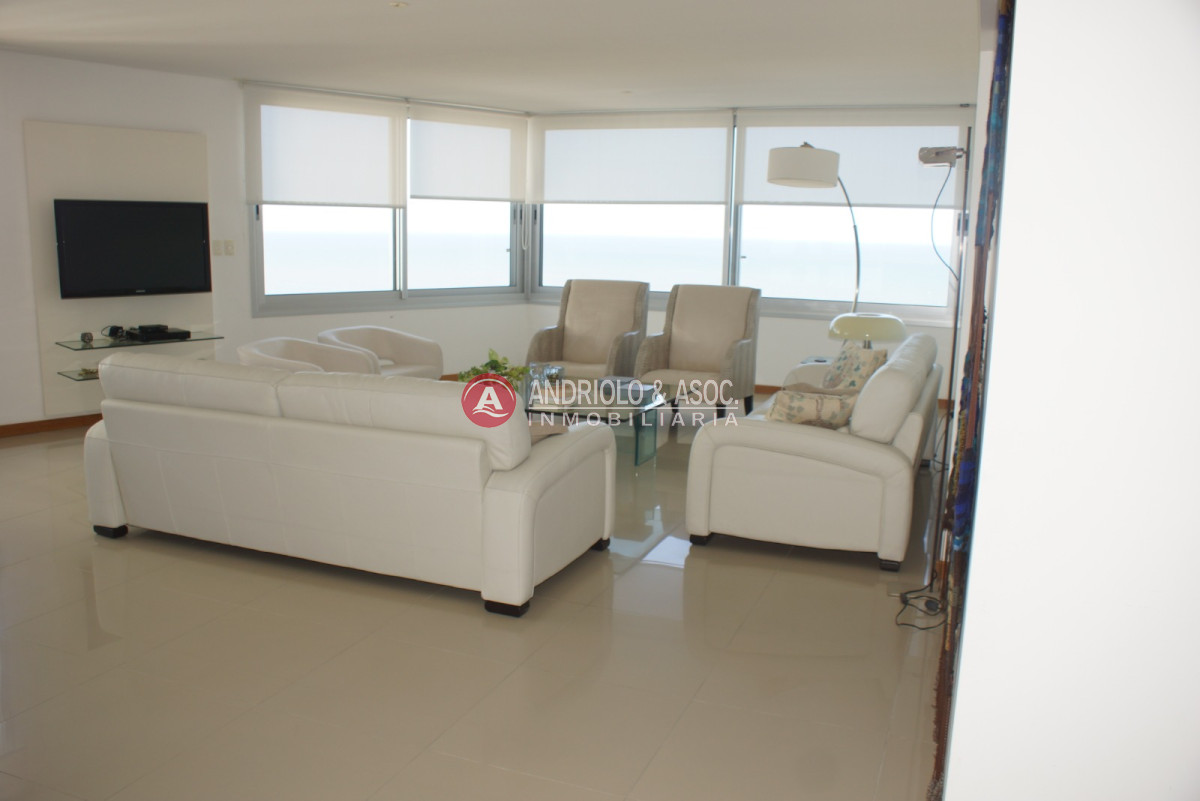 Apartamento ID.8143 - ALQUILER POR TEMPORADA DE APARTAMENTO EN TORRE DE CATEGORIA PRIMERA LINEA BRAVA