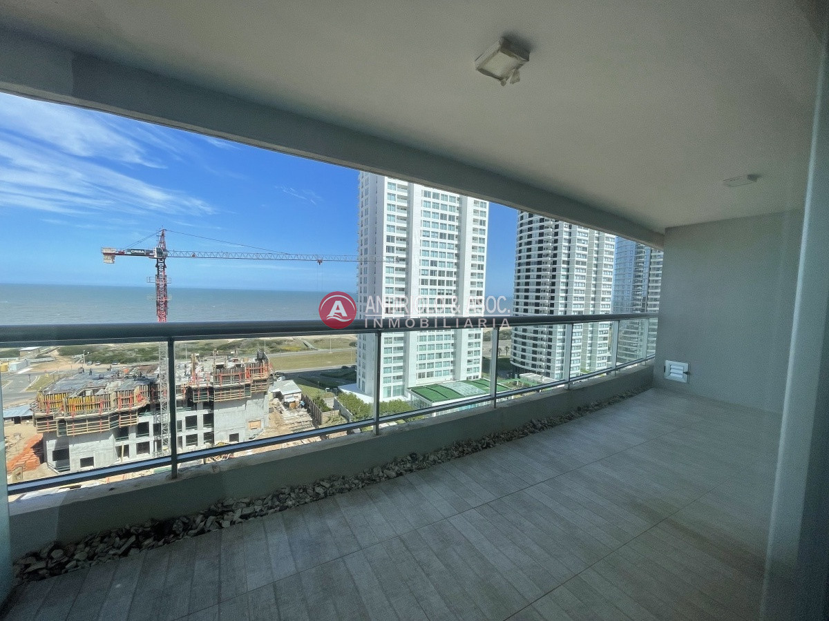 Apartamento ID.7915 - VENTA DE APARTAMENTO A METROS DE PLAYA BRAVA A ESTRENAR