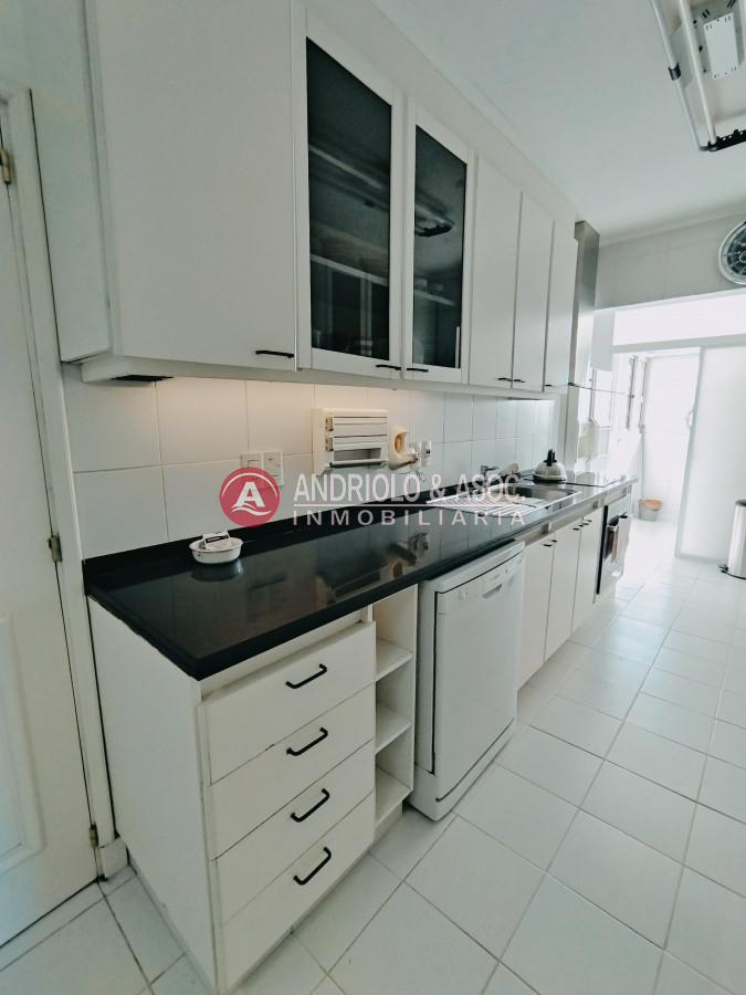 Apartamento ID.285 - ALQUILER POR TEMPORADA HERMOSO APARTAMENTO DUPLEX PRIMERA LINEA BRAVA