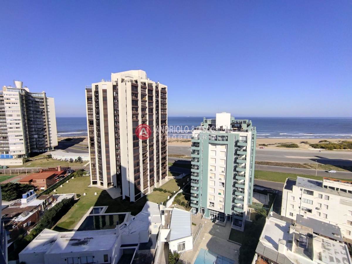 Apartamento ID.8111 - VENTA DE APARTAMENTO 2 DORMITORIOS, 2 BAÑOS CON VISTA Y A METROA DE PLAYA BRAVA