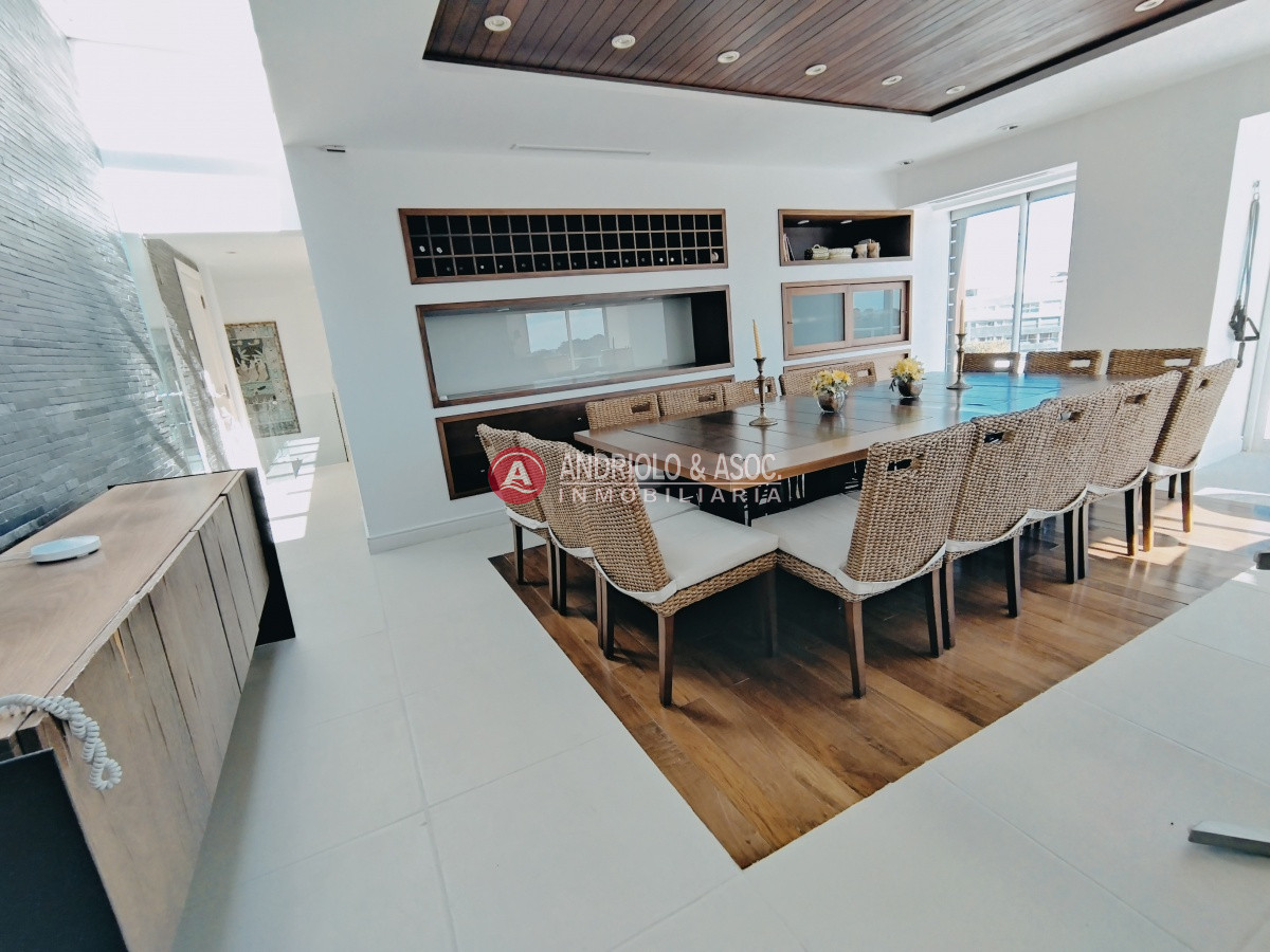 Apartamento ID.309 - ALQUILER HERMOSO DUPLEX EN PRIMERA LINEA BRAVA