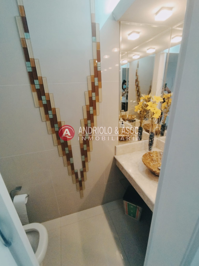 Apartamento ID.7666 - VENTA DE APARTAMENTO DE 3 DORMITORIOS Y DEPENDENCIA CON VISTA A LA MANSA
