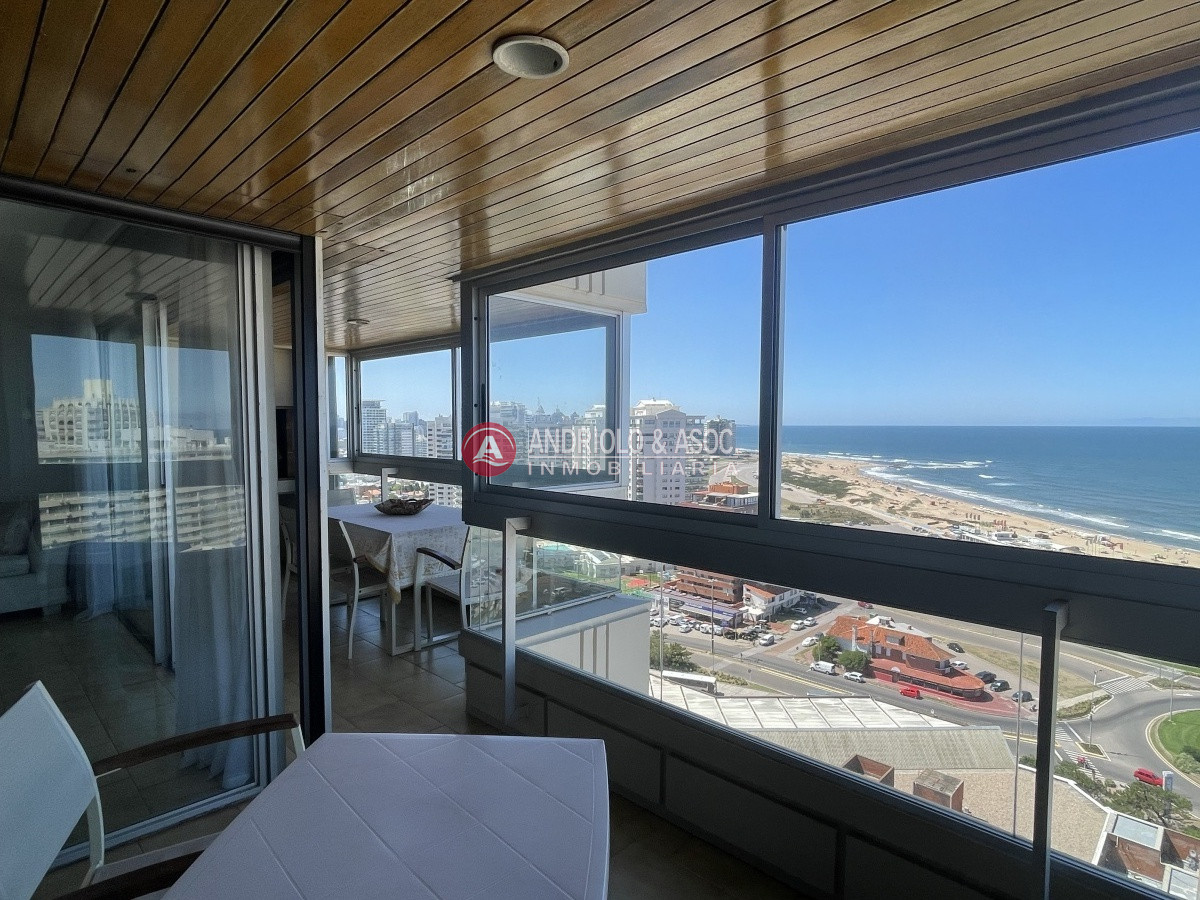 Apartamento ID.8409 - Amplio apartamento con hermosa vista al océano y península 