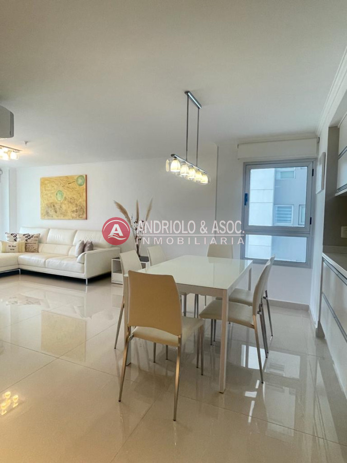Apartamento ID.8531 - Oportunidad en torre de categoría 